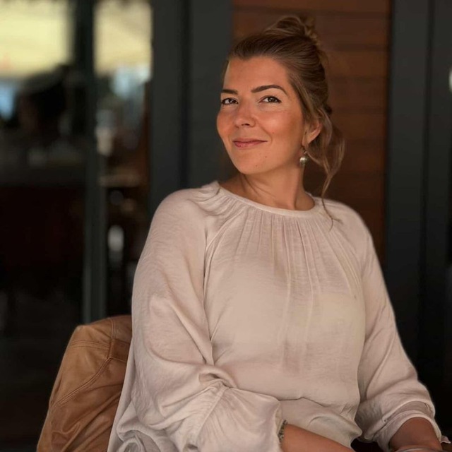 Камилла Нур